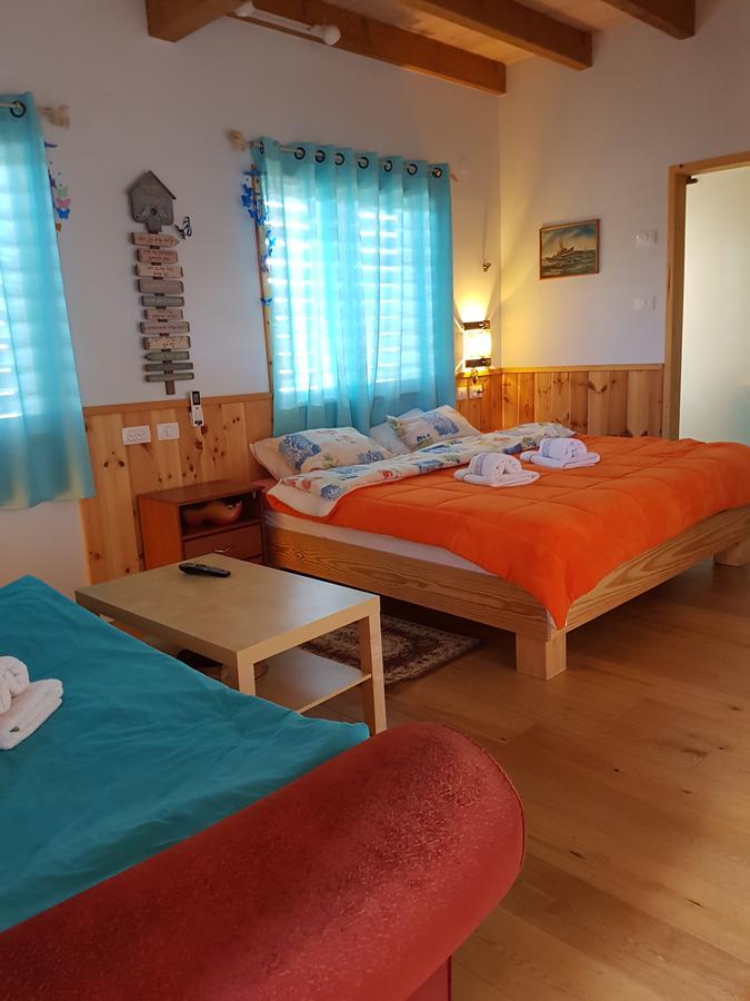 The Butterflies Wood House Villa Reshafim ภายนอก รูปภาพ